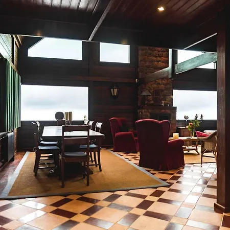 Villa Luxurious In Eastern Madeira