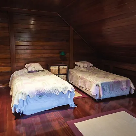 Villa Luxurious In Eastern Madeira *