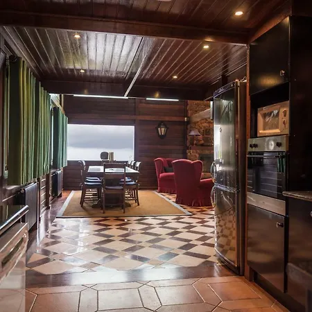 Villa Luxurious In Eastern Madeira *